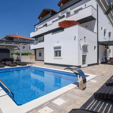 Apartment In Okrug Gornji With Sea View, Balcony, Air Conditioning, Wifi 5134-6 *