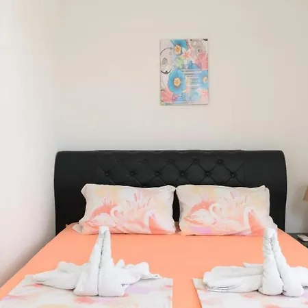 In Okrug Gornji With Sea View, Balcony, Air Conditioning, Wifi 5134-6 Apartamento Trogir