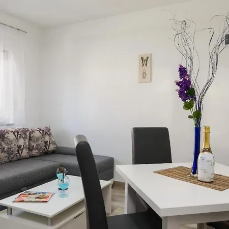 In Okrug Gornji With Sea View, Balcony, Air Conditioning, Wifi 5134-6 * Trogir