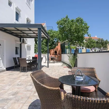 In Okrug Gornji With Sea View, Balcony, Air Conditioning, Wifi 5134-6 Trogir