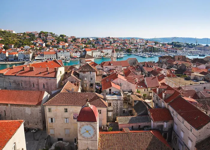 In Okrug Gornji With Sea View, Balcony, Air Conditioning, Wifi 5134-6 Apartamento Trogir