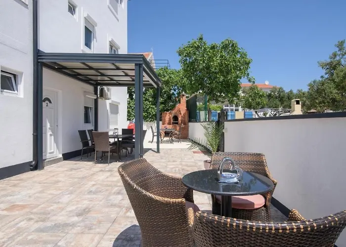 In Okrug Gornji With Sea View, Balcony, Air Conditioning, Wifi 5134-6 Trogir